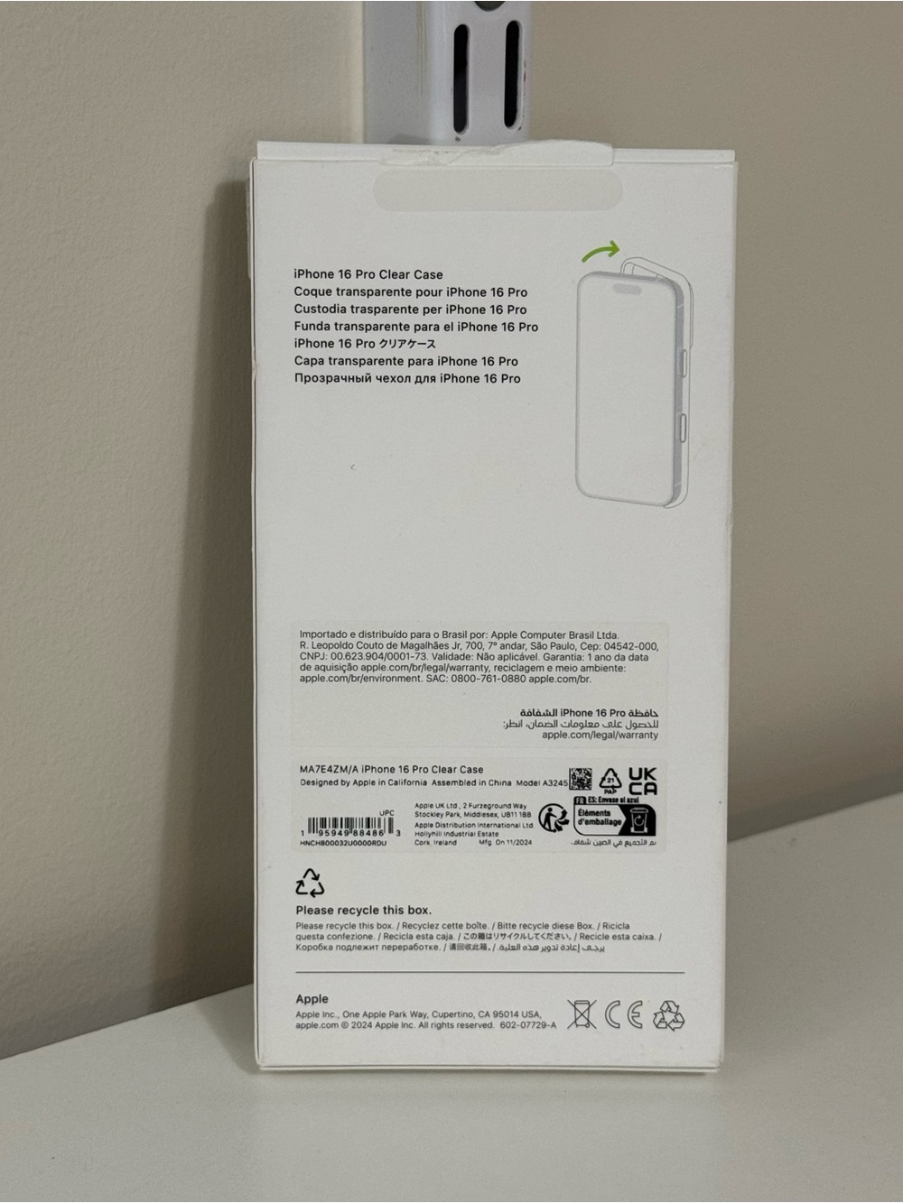 Genuine Apple iPhone 16 Pro Clear Case with MagSafe Open Box ​​ - Picture 4 of 4